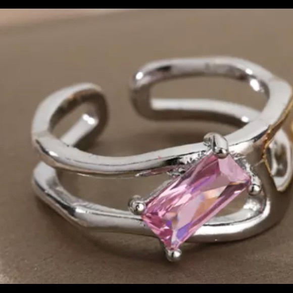 Silver Pink Stone Ring adjustable - Picture 2 of 2
